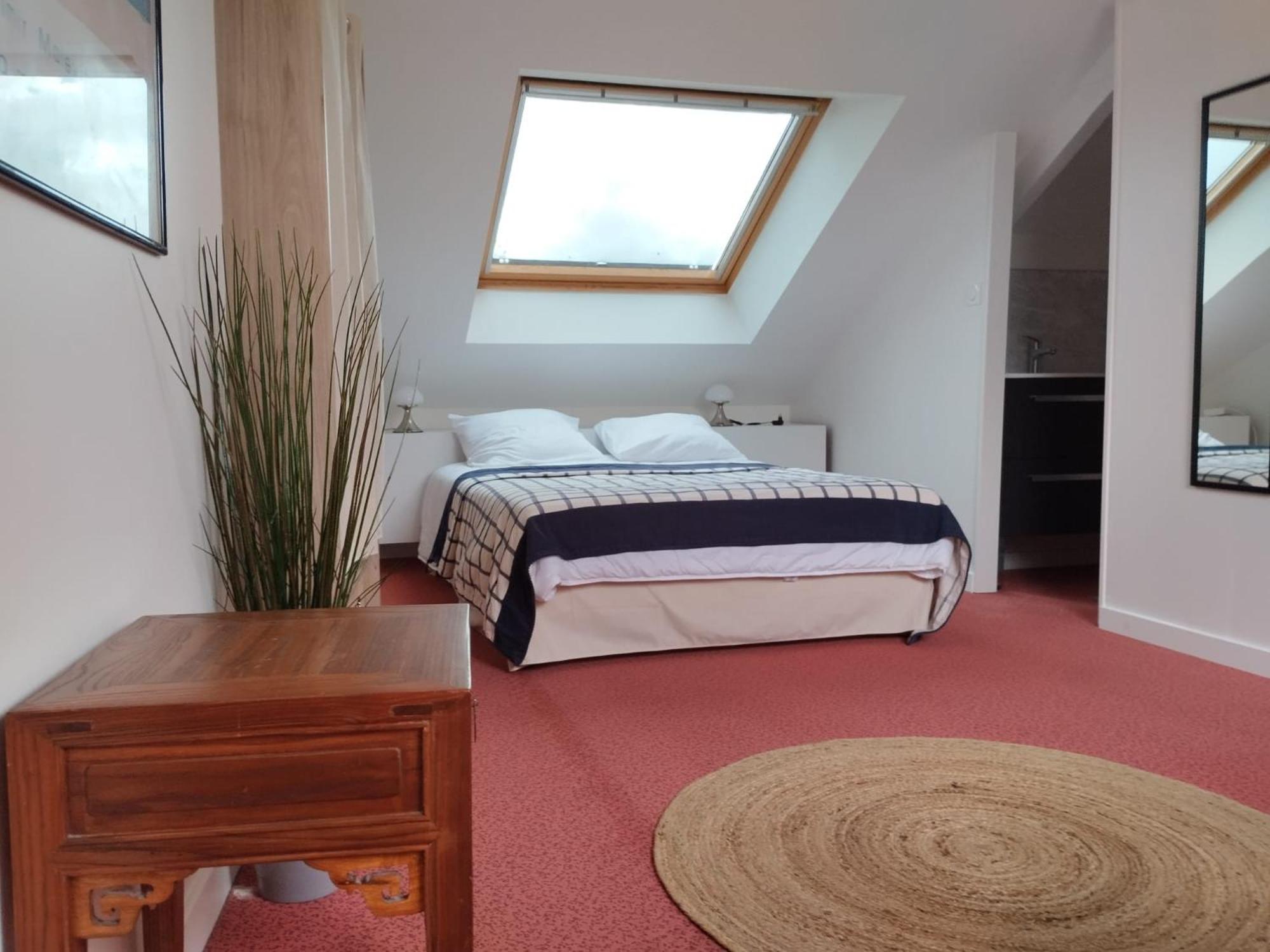 Apartment Idealement Situe Au Coeur De La Et Des Activites Loudéac